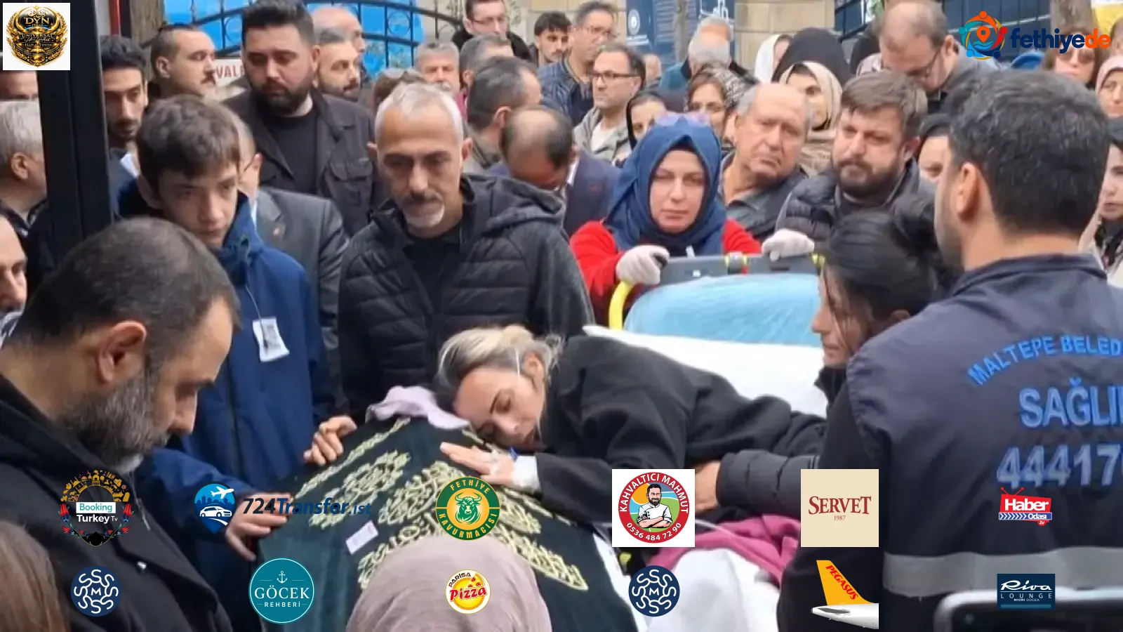 Maltepe’de çöken binada hayatını kaybeden 5 yaşındaki Gülce'nin cenazesinde yürek yakan anlar! Annesi sedyeyle getirildi