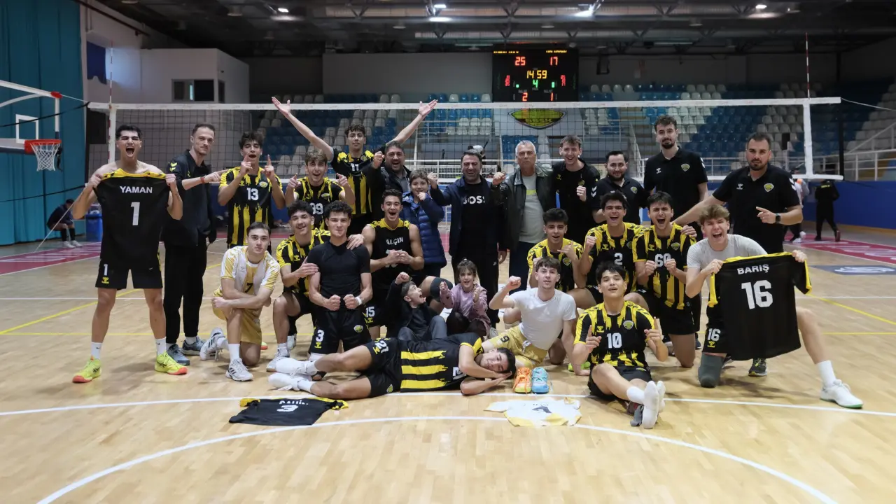 Voleybolda Konya Büyükşehir Belediyespor fırtınası!