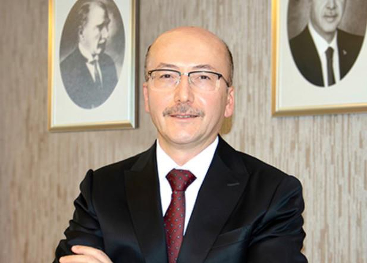 Şinasi Candan kimdir, yeni Gelir İdaresi Başkanı Şinasi Candan kaç yaşında, nereli, hangi görevlerde bulundu?