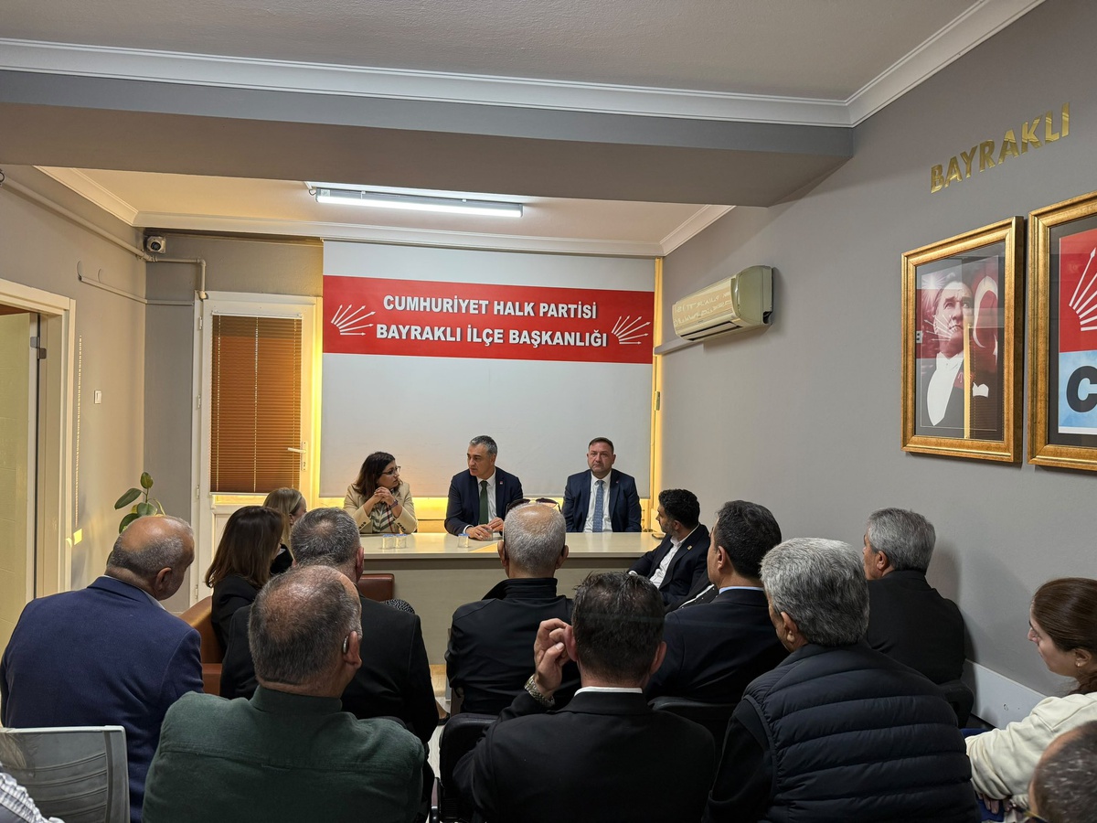 CHP Sözcüsü Sarı, serbest bırakılan Bayraklı İlçe Başkanı Gültekin'i ziyaret etti