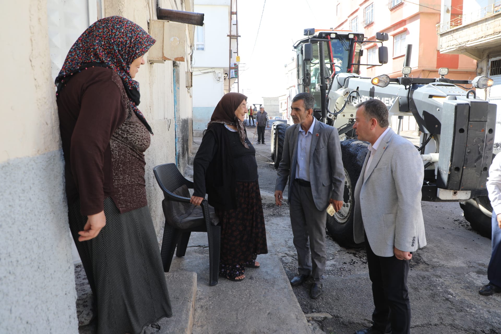 [BELEDIYE · Gaziantep · Nizip] Başkan Doğan, Nizip’i adım adım gezerek talepleri dinliyor