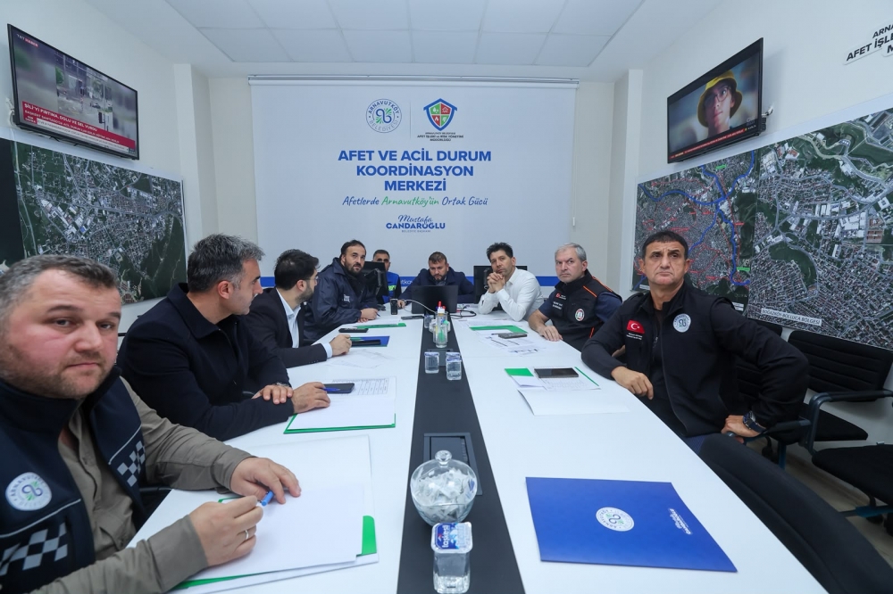 [BELEDIYE · İstanbul · Arnavutköy] Yoğun Yağış Mesaimiz Aralıksız Sürüyor