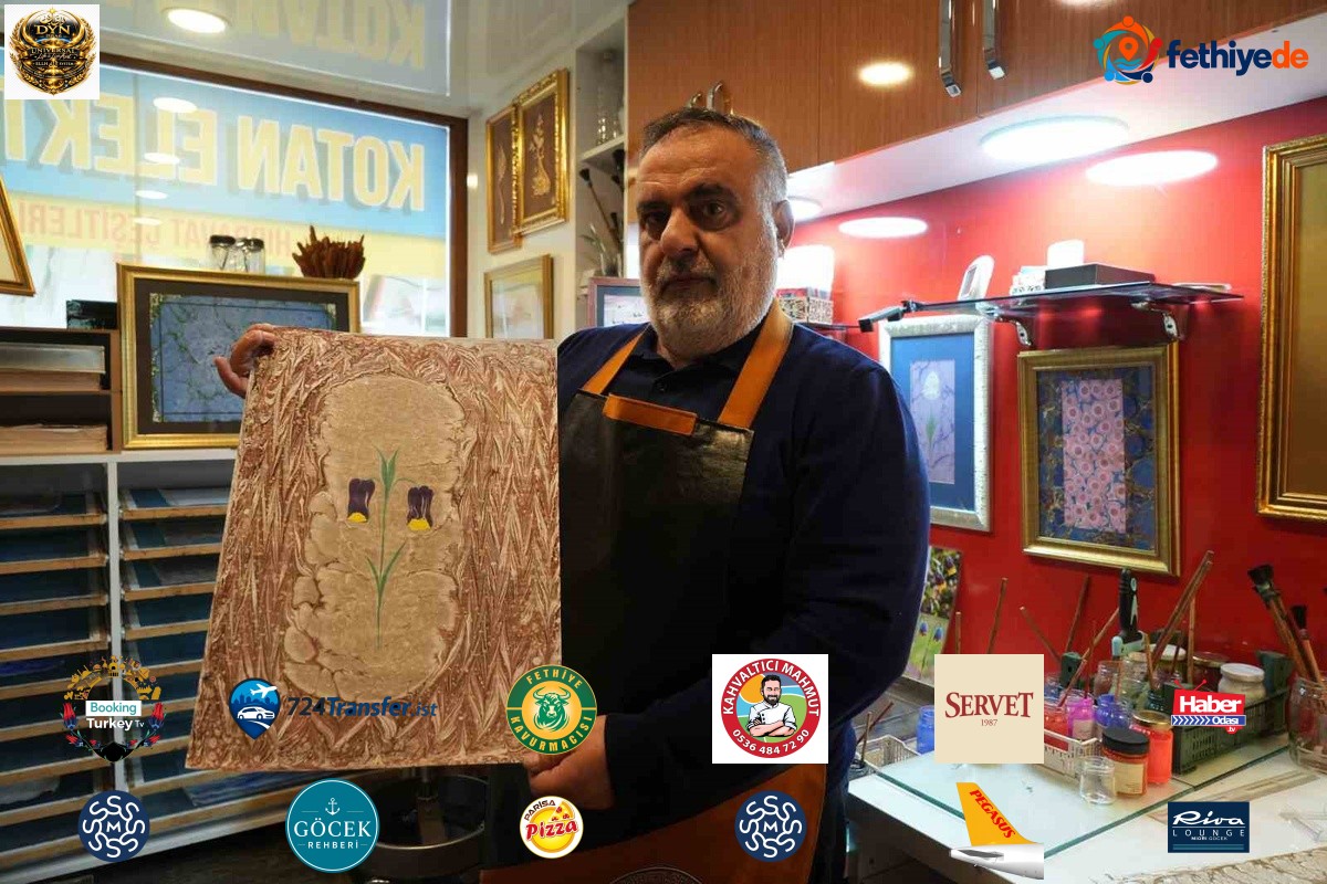 Ebru sanatçısı Mehmet Kotan, Oltu taşı tozu ve Karayazı lalesini ebruda buluşturdu