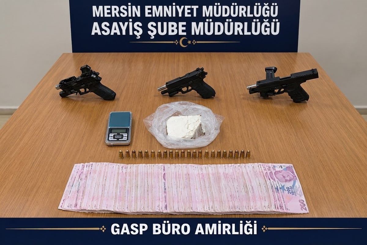 Mersin Toroslar'da ev kurşunlamada 2 şüpheli yakalandı, 3 tabanca ele geçirildi