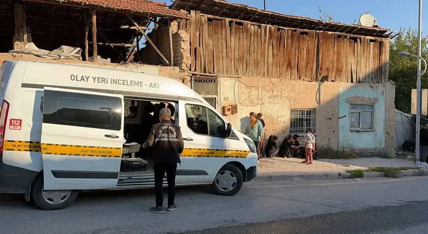 Korkunç olay! Eve gizlice girdi, kendisini terk eden kadın ile annesini bıçakladı