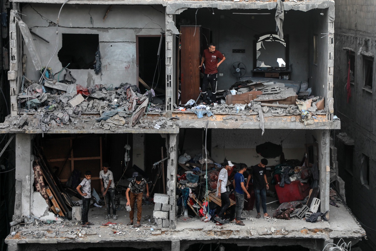 Gazze'de İsrail'in saldırısında aralarında 2 çocuk bulunan 3 Filistinli öldü