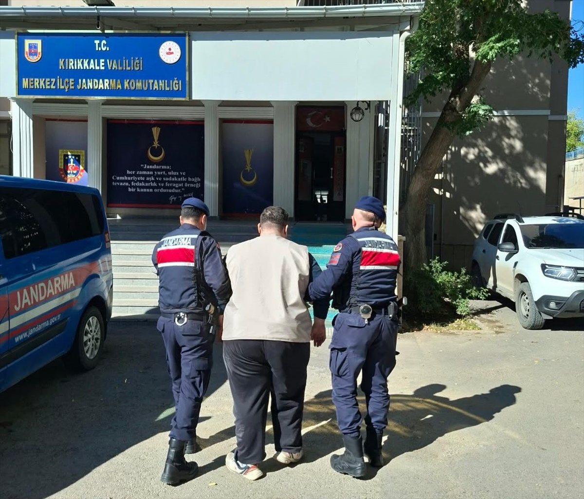 Kırıkkale'de hakkında 2 yıl 13 ay hapis cezası kesinleşen firari hükümlü yakalandı