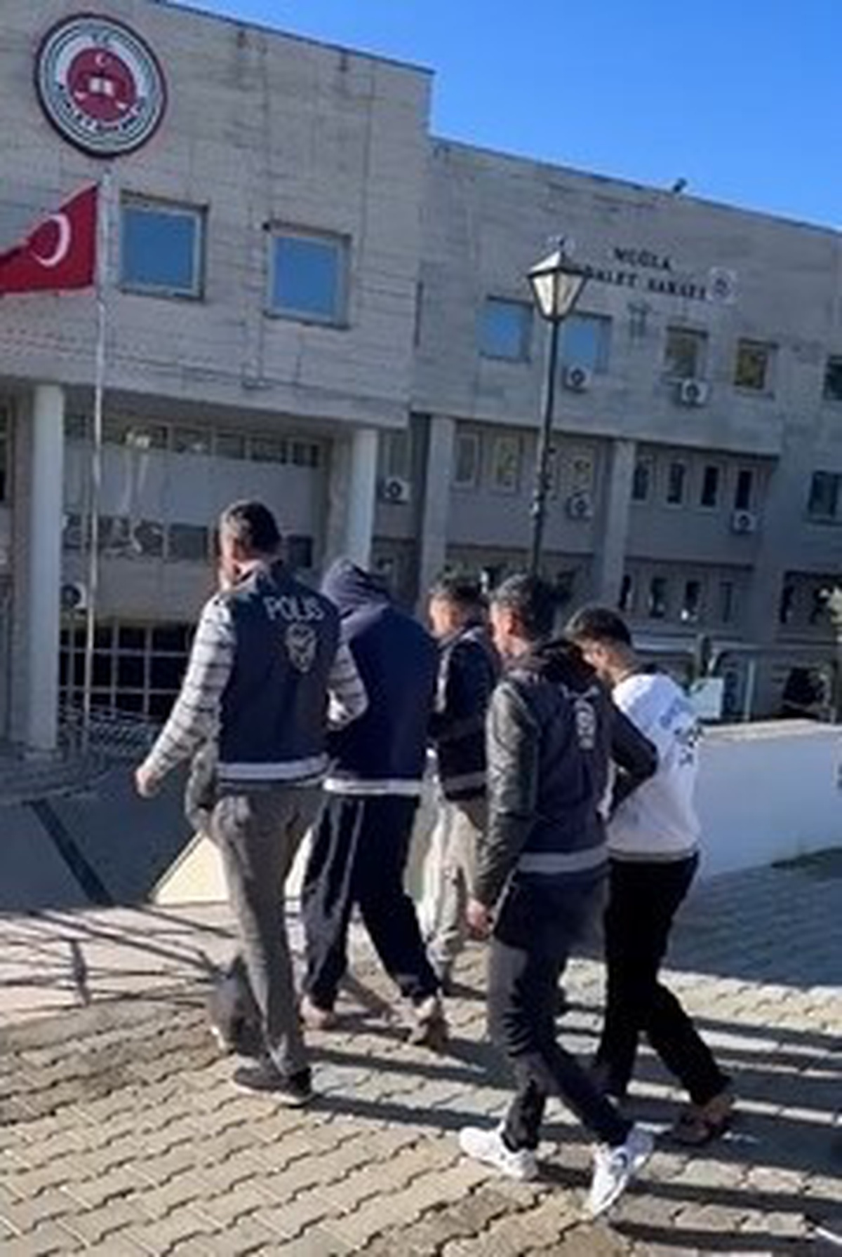 Muğla'da fuhşa aracılık operasyonunda gözaltına alınan 4 şüpheli tutuklandı