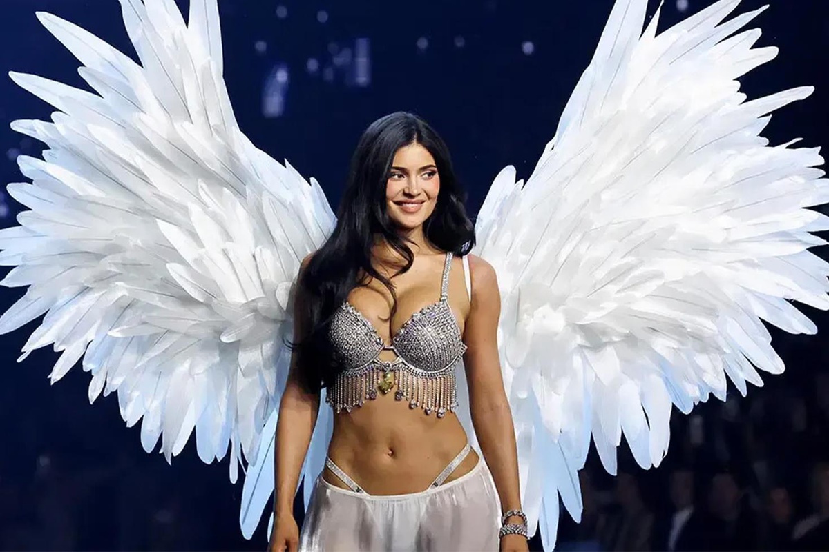 Kylie Jenner’ın 50 milyon dolarlık sütyenini Türk iş insanı eşine aldı iddiası