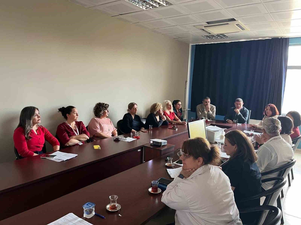 Söke Fehime Faik Kocagöz Devlet Hastanesi'nde çalışan sağlığı toplantısı yapıldı