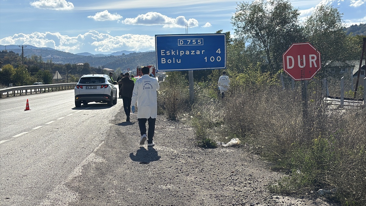 Karabük Eskipazar'da devrilen araçta kadın yolcu öldü, sürücü ağır yaralandı
