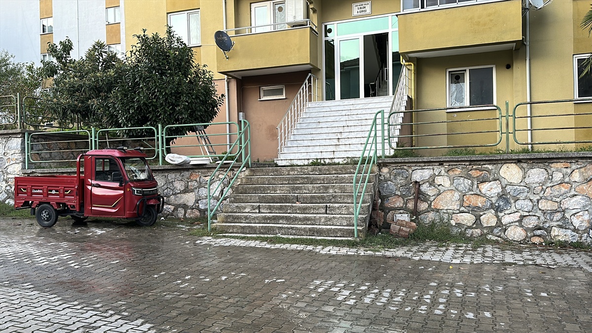 Sakarya Adapazarı'nda silahlı kavgada 1 kişinin ölümüne ilişkin zanlı tutuklandı