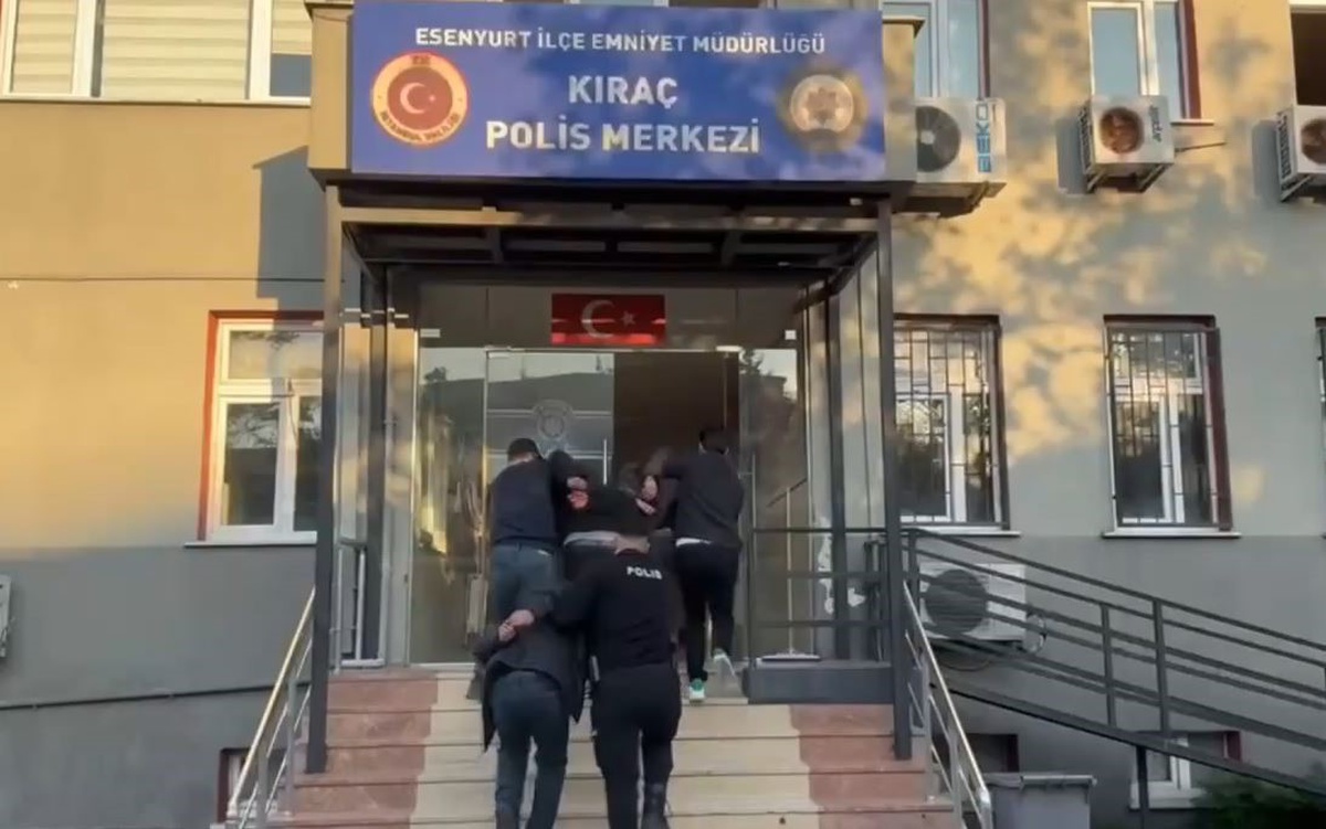 Avcılar'da dron destekli uyuşturucu operasyonunda 5 şüpheli yakalandı, 3'ü tutuklandı