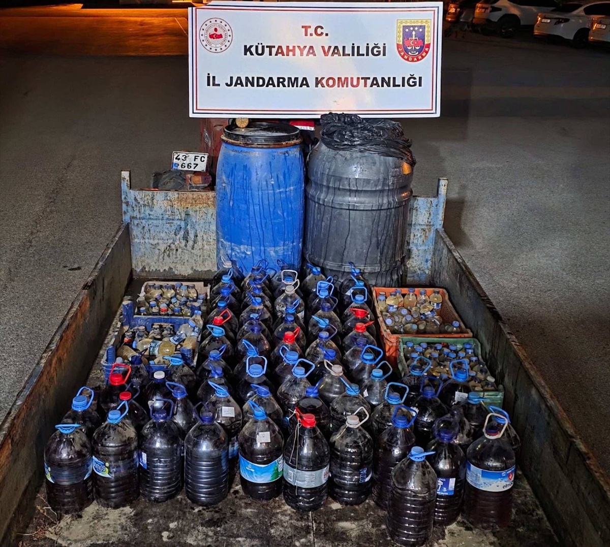 Şaphane'de sahte içki operasyonunda 960 litre ele geçirildi, 1 kişi gözaltına alındı