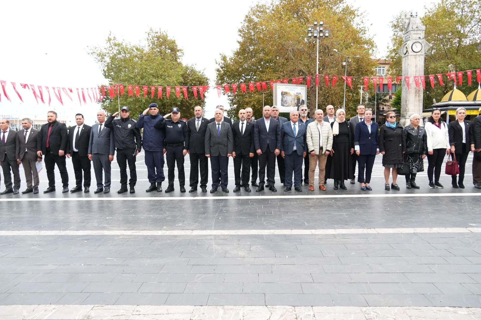 Çınarcık'ta 19 Ekim Muhtarlar Günü Törenle Kutlandı
