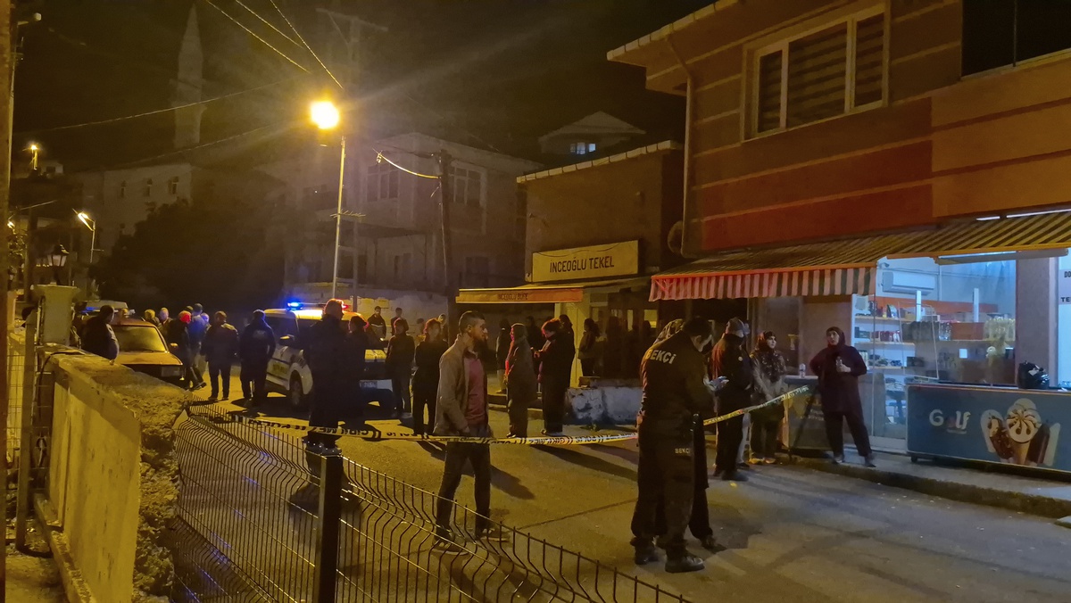 Zonguldak Kilimli'de Ercan D., eşi ve bir mahalleliyi vurdu, 2 kişi yaralandı
