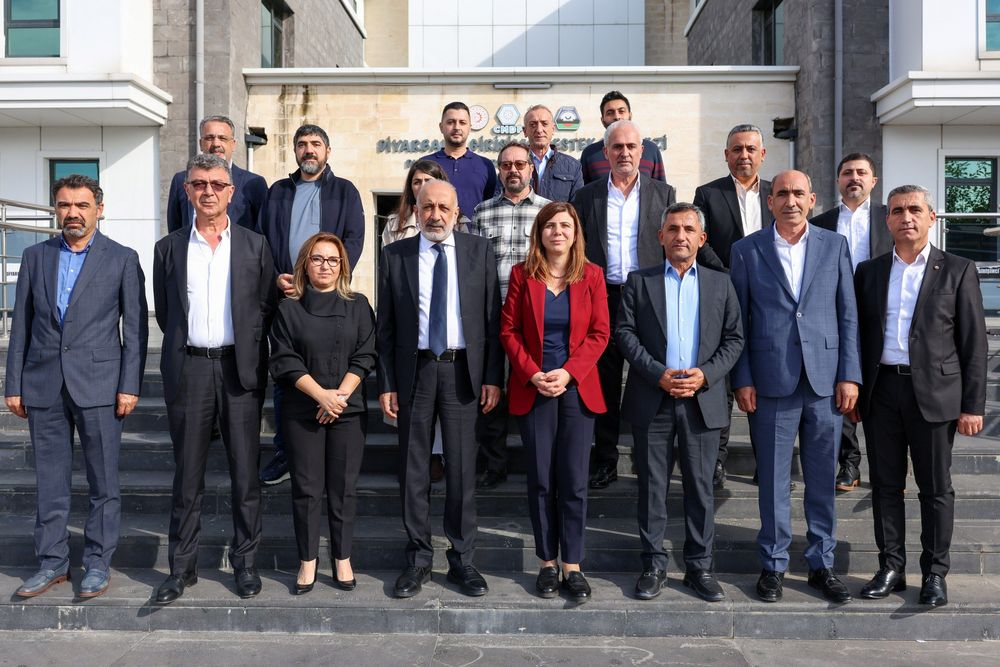 [BELEDIYE · Diyarbakır] Eşbaşkanlar Bucak ve Ay’dan DTSO’ya tebrik ziyareti