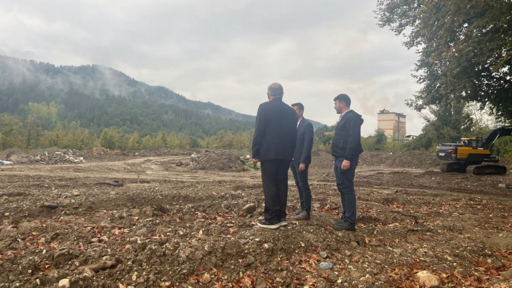 [BELEDIYE · Bartın · Ulus] Belediye Başkanımız Sayın Hasan Hüseyin Uzun, Fen İşleri Müdürümüz Sayın Abdülkadir Oğuz ile birlikte ilçemizde devam eden çalışmalar ve planlanan projelere ilişkin saha incelemelerinde bulundu.