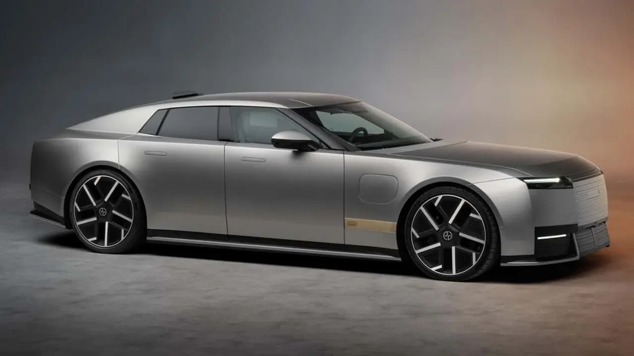 Jaguar tarihinde bir ilk: En güçlü araba geliyor! Fiyatı şoke etti