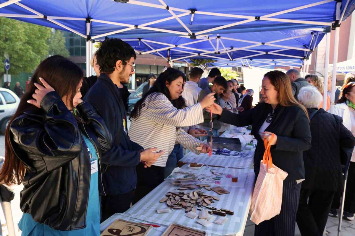 ADÜ Tıp Fakültesi öğrencileri Hematoloji-Onkoloji çocukları için etkinlik düzenledi