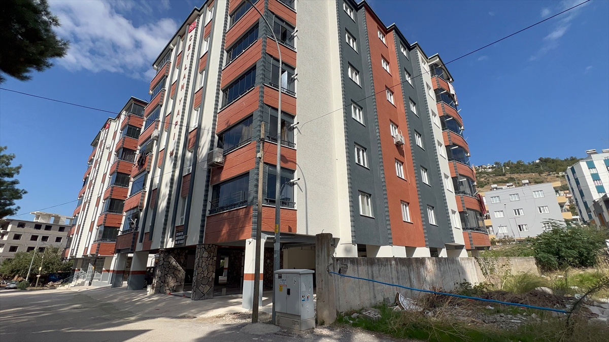 Osmaniye Bahçe'de eşini öldürüp aynı silahla intihar eden kişi kurtarılamadı