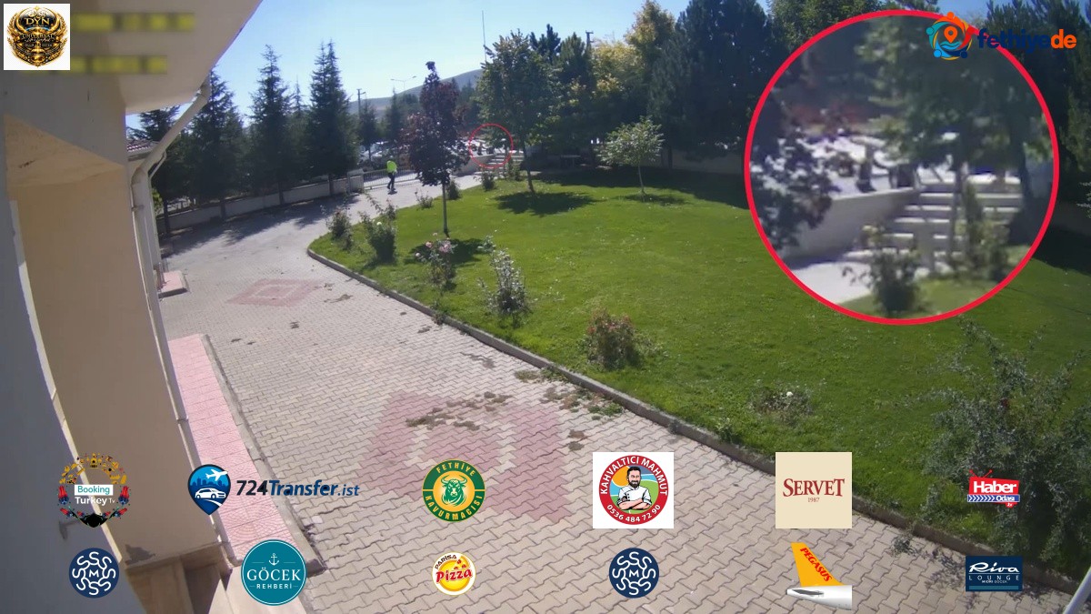 Kırşehir'de nefes borusuna şeker kaçan sürücüyü trafik polisleri Heimlich'le kurtardı