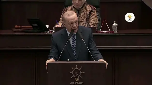Erdoğan'dan tabana anlamlı mesaj: İkaz görevlerini layıkıyla yapan dostlarımız...