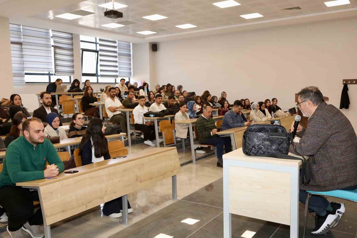 TOGÜ söyleşisinde yapay zekanın mesleki ilişkilerin yerini alamayacağı vurgulandı