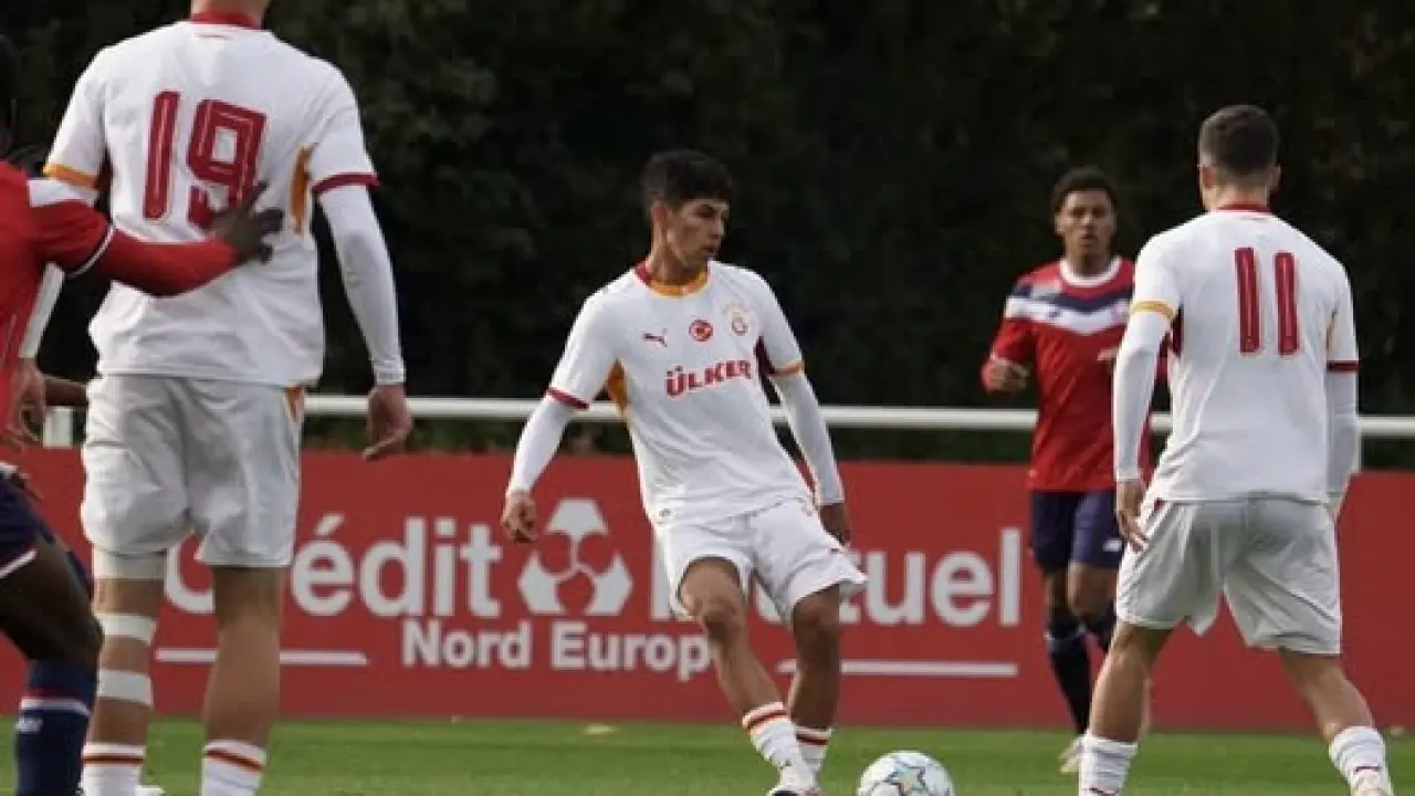 Galatasaray'ın gençleri Fransa'da Lille'e direnemedi!
