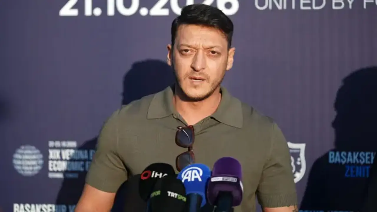 Mesut Özil, FIFA'ya seslendi: Herkese eşit davranın!
