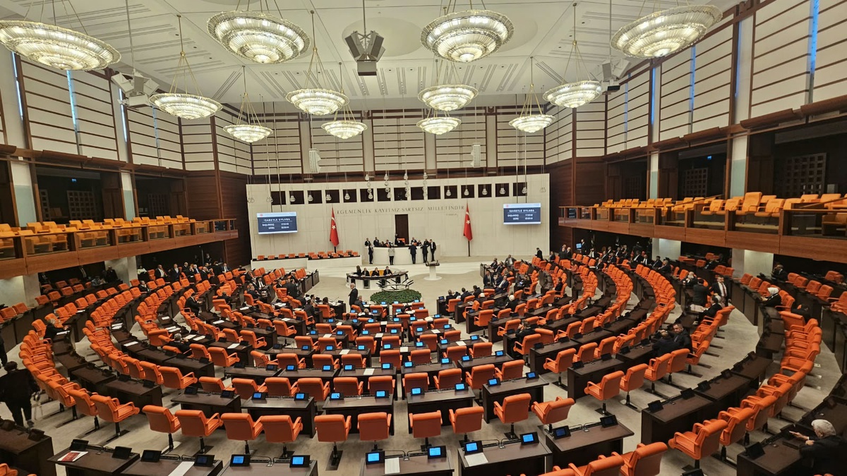 AK Parti önergesiyle 17 Eylül 2026 öncesi iade talimatı verenler tasfiye kapsamına alındı