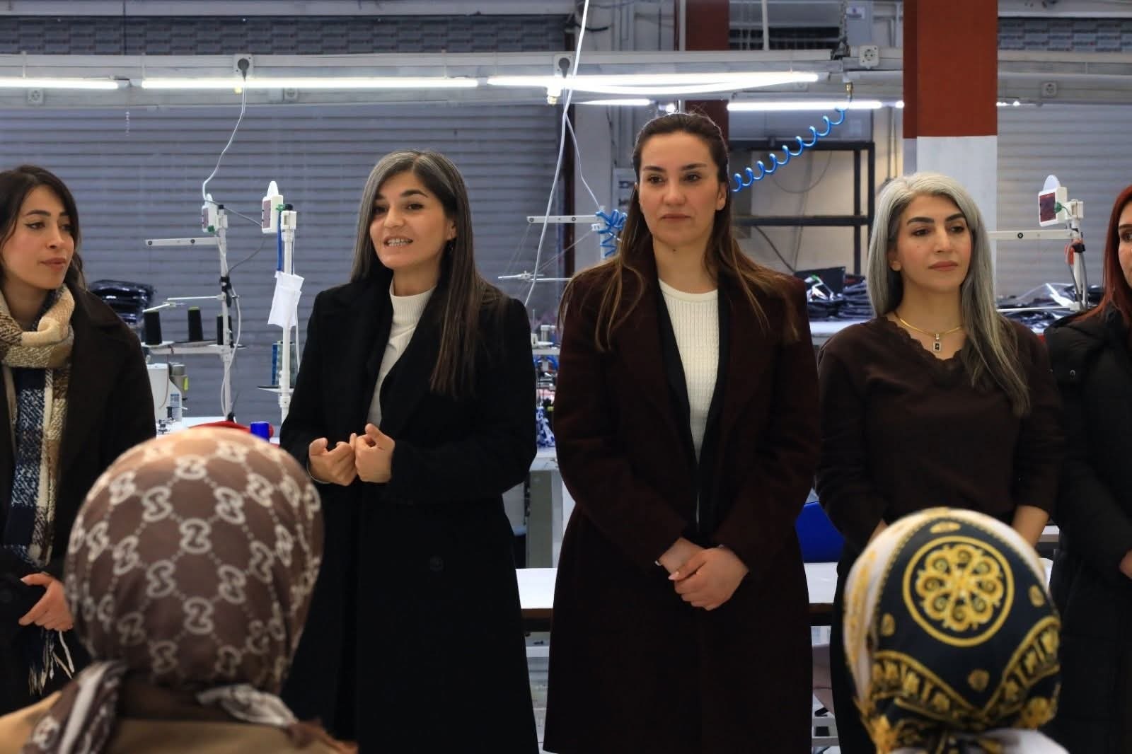 [BELEDIYE · Van · Çaldıran] Kadınlar Günü Dolayısıyla Tekstil Atölyesine Anlamlı Ziyaret