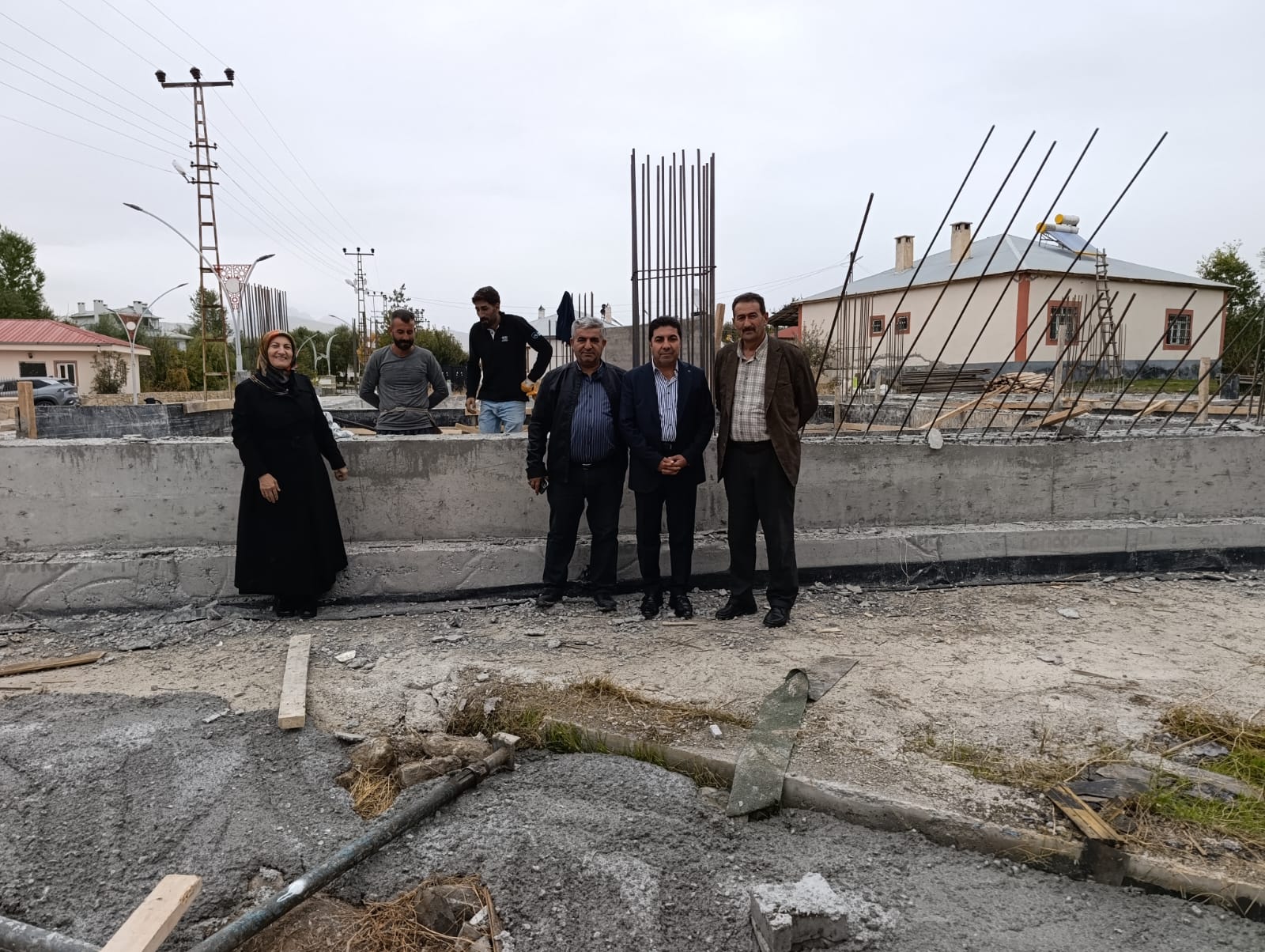[BELEDIYE · Van · Gürpınar] Eşbaşkanlar Akpınar Halkevi İnşaatını Yerinde İnceledi