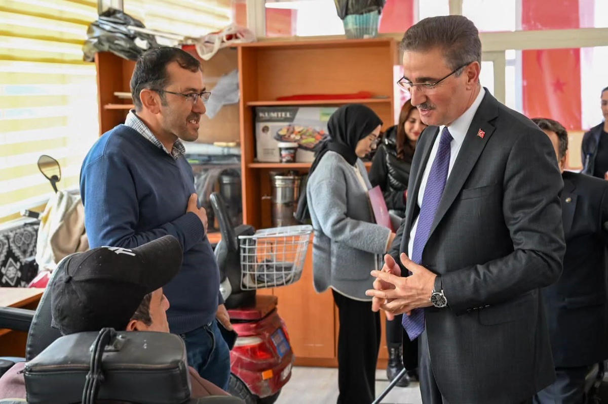 Erzurum Valisi Baruş, Türkiye Sakatlar Derneği Şube Başkanı Efe'yi ziyaret etti