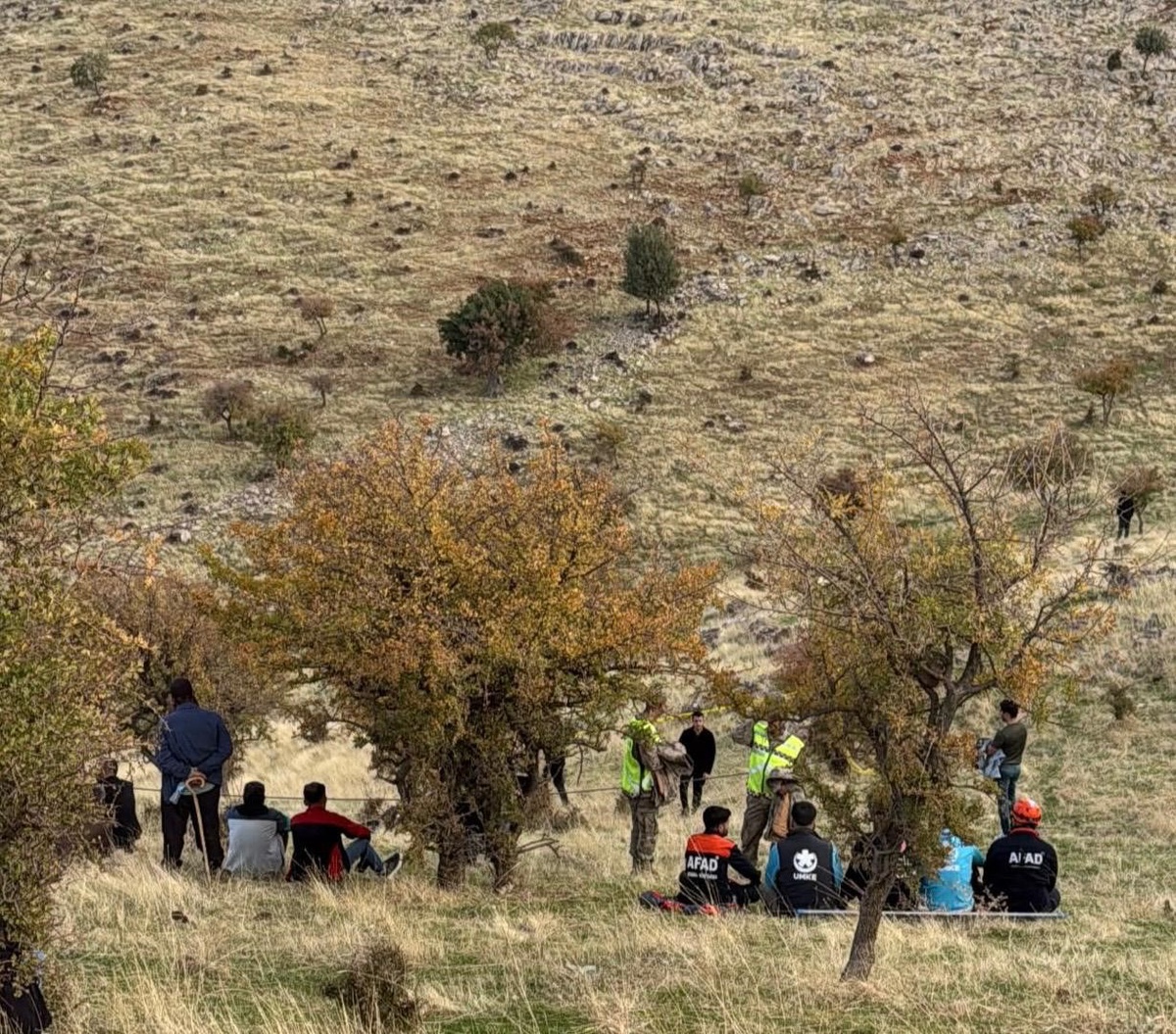 Siirt Şirvan'da 28 yaşındaki Hamza Talo silahla vurulmuş halde ölü bulundu