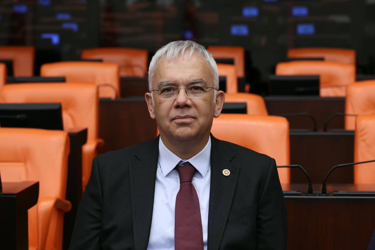 Pala, 125 kişinin öldüğü İskenderun Devlet Hastanesi raporunu TBMM'ye taşıdı