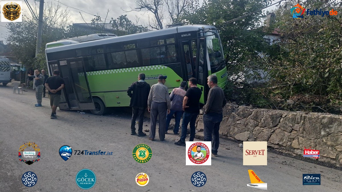 Kocaeli Gebze'de halk otobüsü duvara çarptı, 10 yolcu hafif yaralandı