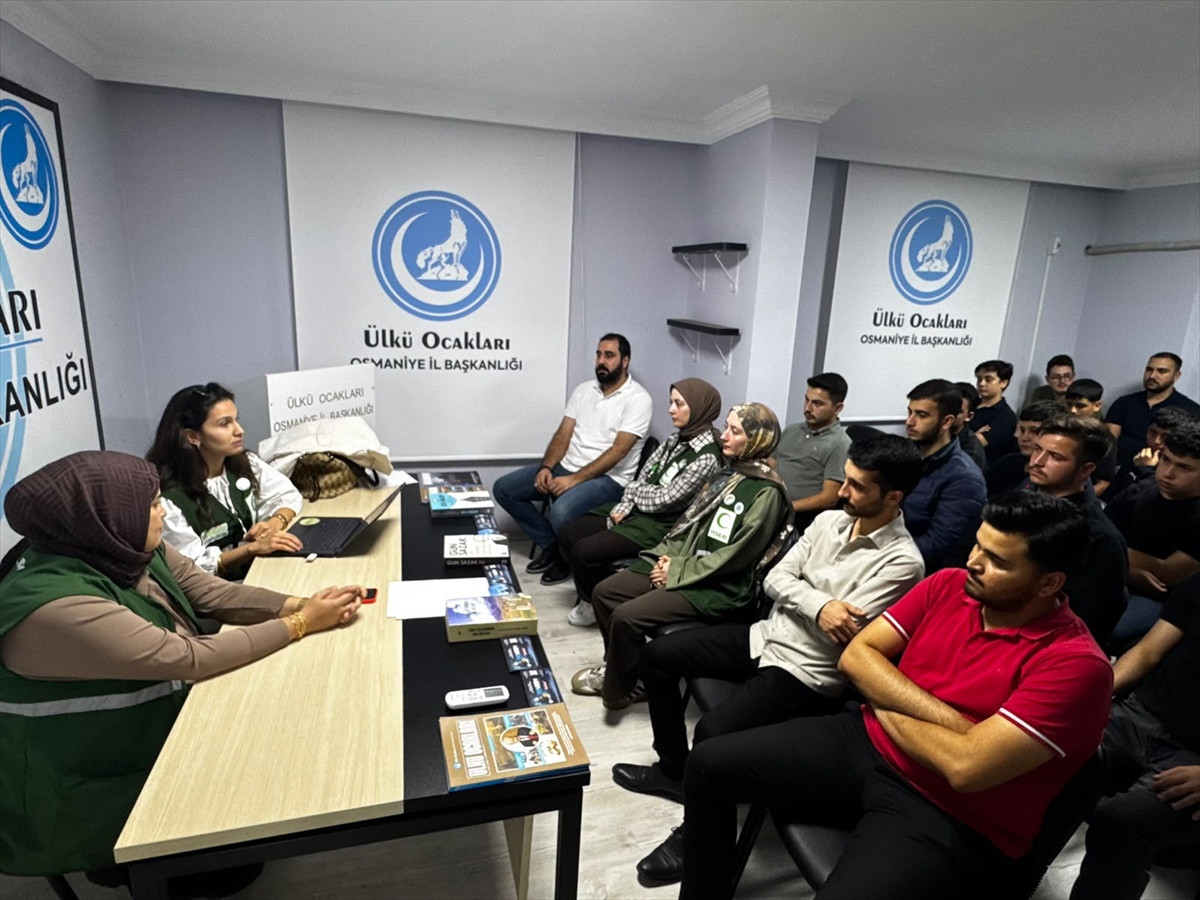 Yeşilay Osmaniye Şubesi, Ülkü Ocakları'nda bağımlılıkla mücadele programı düzenledi