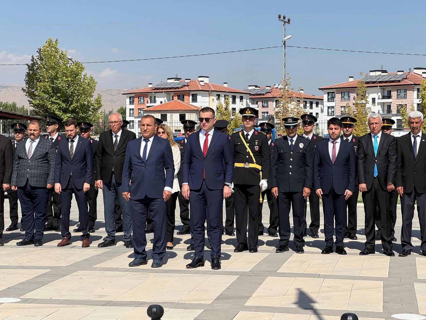 [BELEDIYE · Malatya · Yazıhan] 30 ağustos zafer bayramı çelenk sunumu ve şehitlik ziyareti