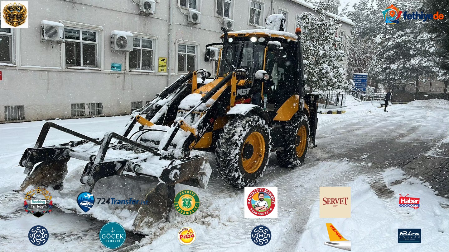 [BELEDIYE · Mardin · Savur] karla mücadele çalişmalarimiz araliksiz devam edi̇yor