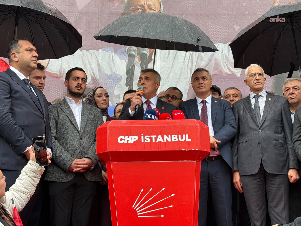 CHP İstanbul İl Başkanı Yüksel, partideki istifalara vesayet reddiyle yanıt verdi
