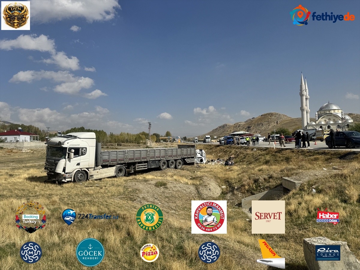 Van Gürpınar'da tır ile minibüs çarpıştı, kazada 1 kişi öldü, 11 kişi yaralandı