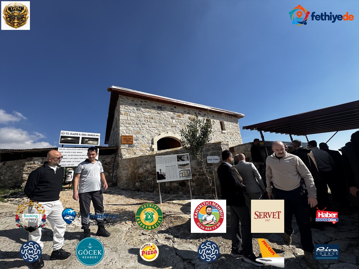 Harput Kalesi'ndeki yaklaşık 940 yıllık Fetih Mescidi cuma namazıyla ibadete açıldı