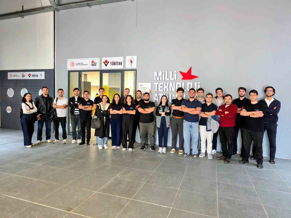 Yalova Üniversitesi öğrencileri TEKNOFEST 2026'da yapay zeka ödülü kazandı