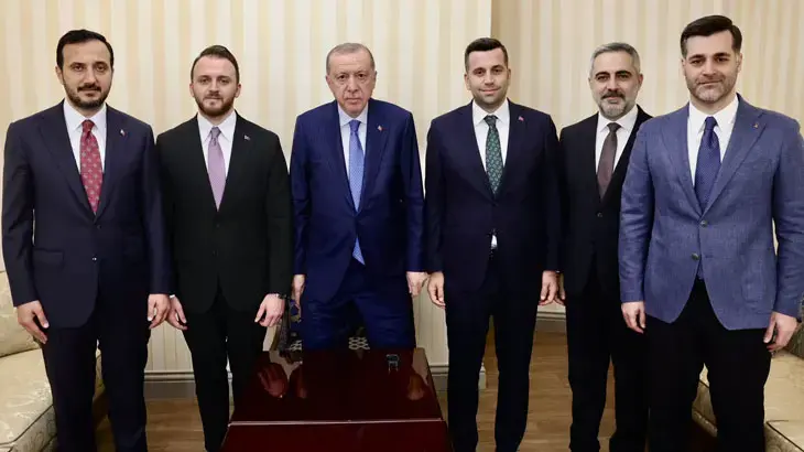 Cumhurbaşkanı Erdoğan, Üsküdar ve Ataşehir Belediye Başkan Vekilleri'ni kabul etti
