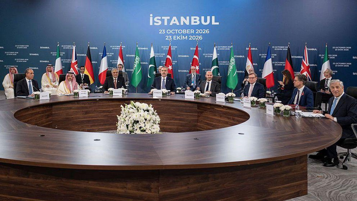 Sekiz ülkenin dışişleri bakanları İstanbul'da İran ve Hürmüz krizini görüştü