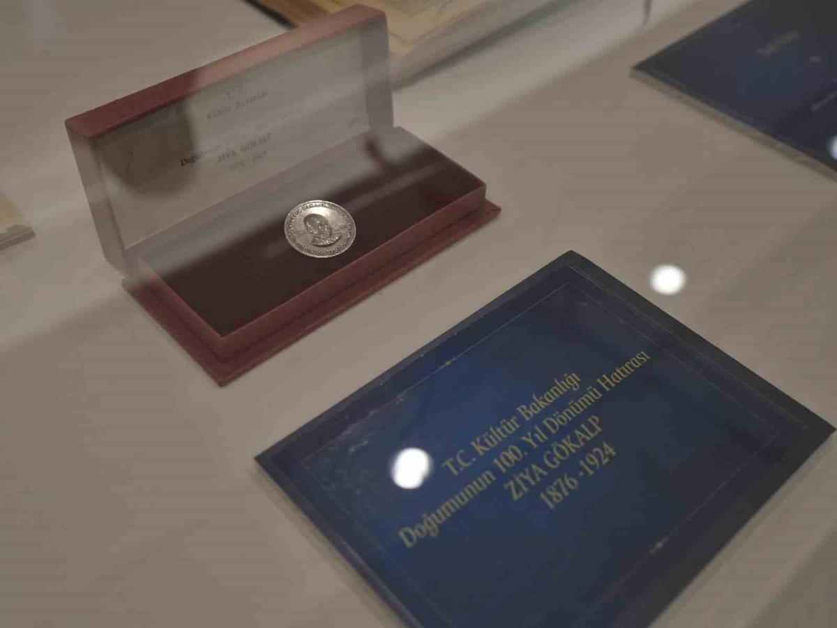 Kültür ve Turizm Bakanı Ersoy, Ziya Gökalp'in doğumunun 150. yılı sergisine katıldı