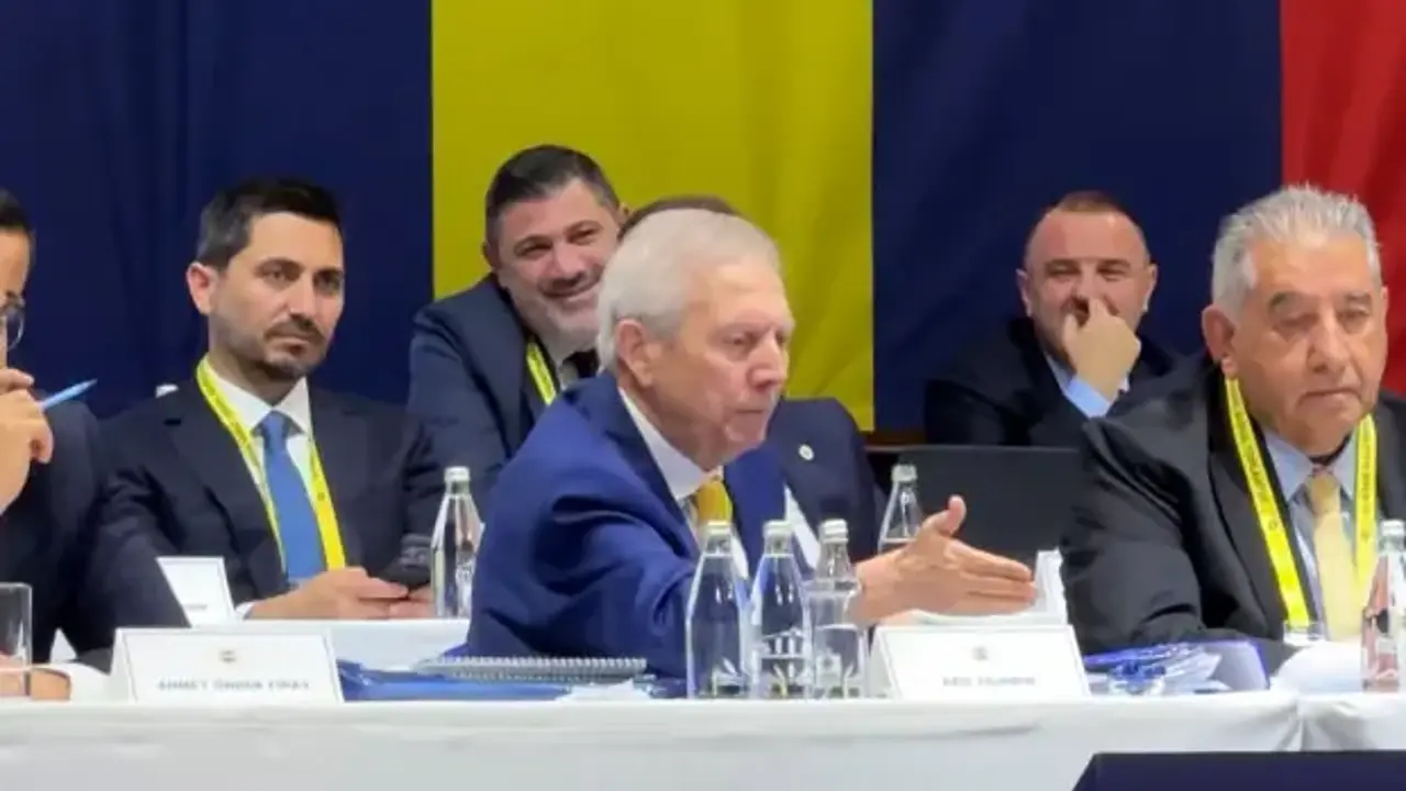 Aziz Yıldırım'dan derbi öncesi bomba adaylık açıklaması: Bir daha bu kulübe gelmem!