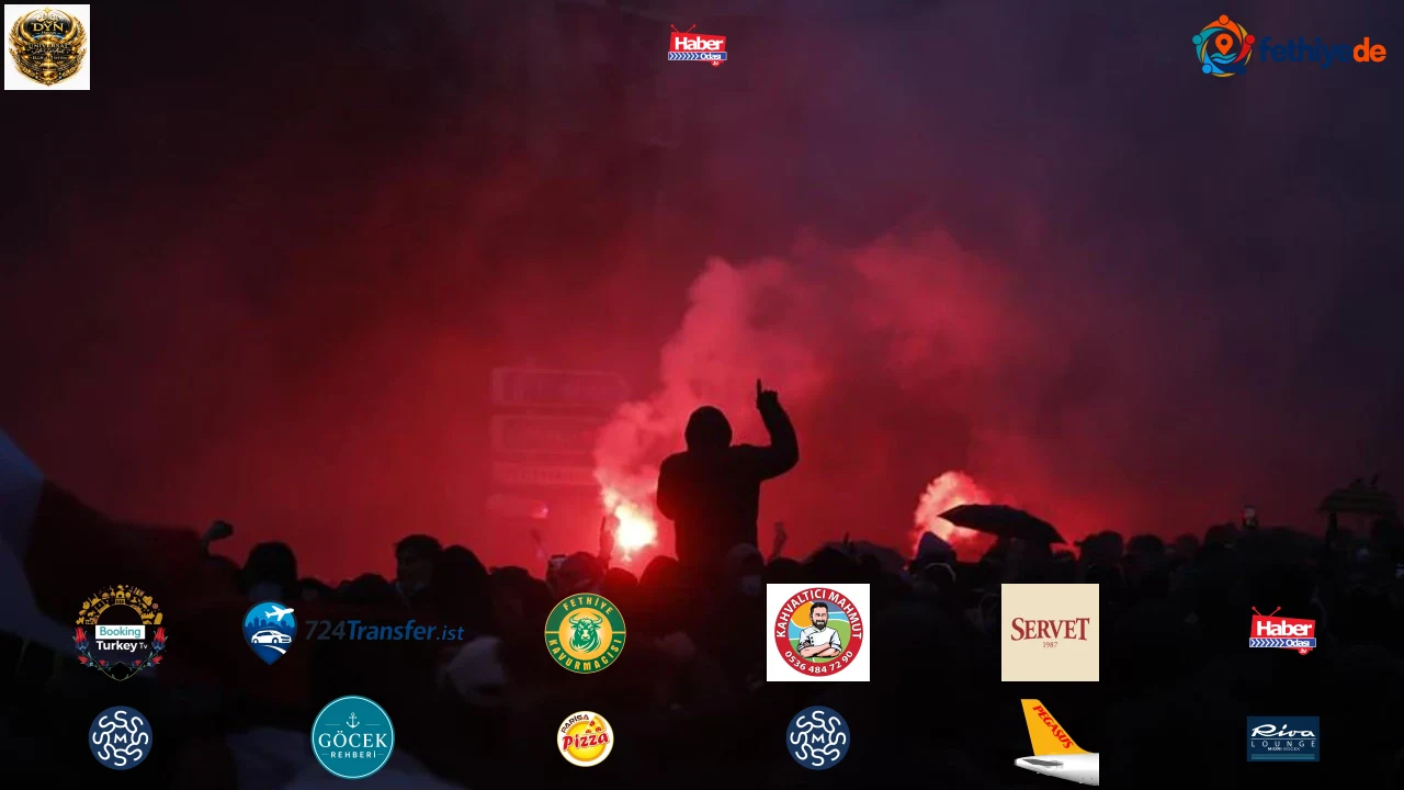 Fransa'da sokaklar savaş alanına döndü: Bin kişi gözaltında