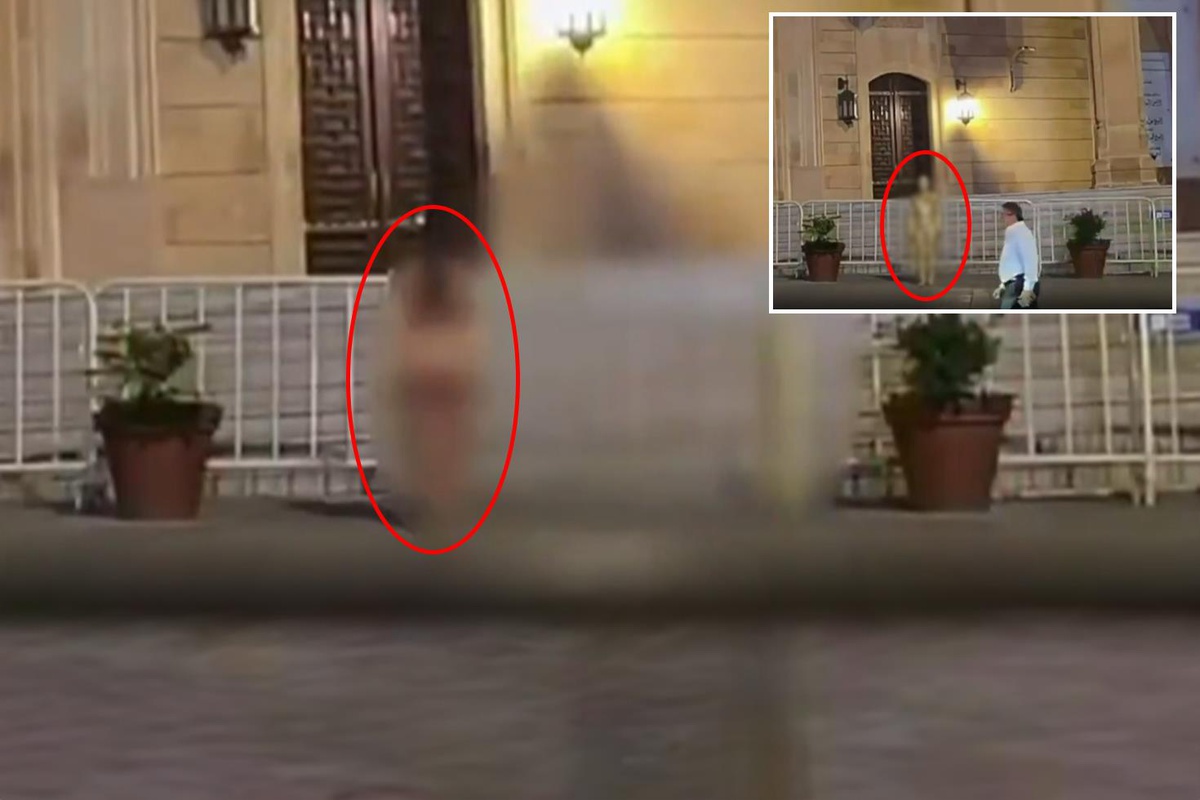 Cami önünde skandal! Kadının yaptıkları pes dedirtti